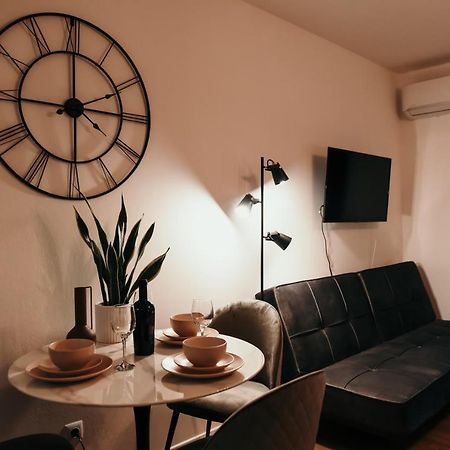 Studio Apartman Mia Zupanja Exterior foto