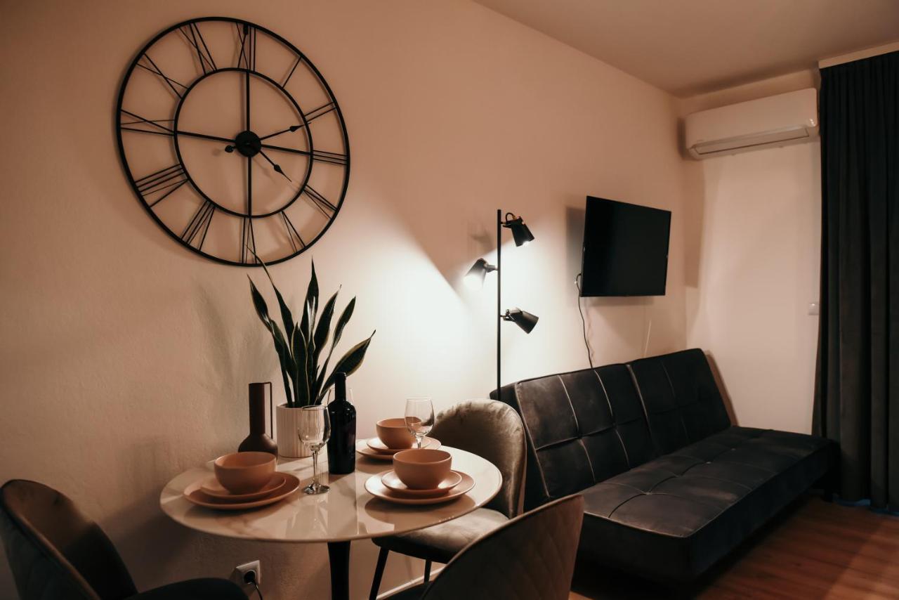 Studio Apartman Mia Zupanja Exterior foto